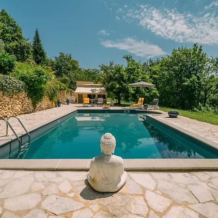 Armagnac, Relaxing Near