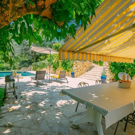 Armagnac, Relaxing Near *