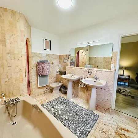 Armagnac, Relaxing Near Appartement