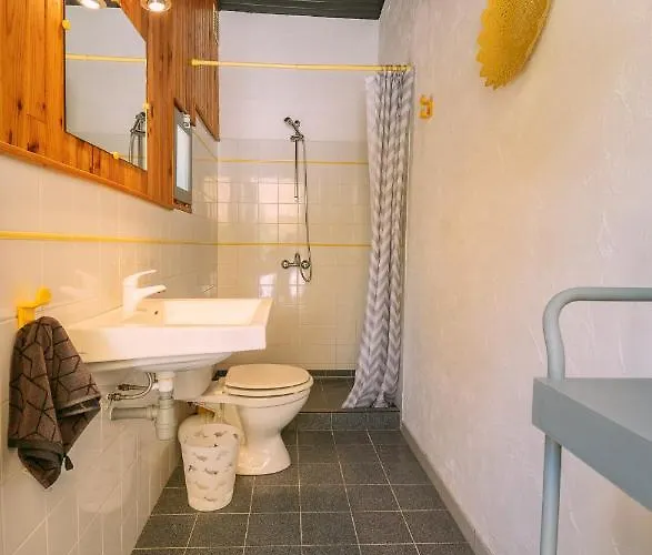 Daire Armagnac, Relaxing Near